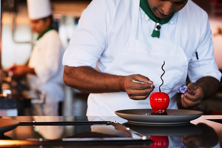 Celebrity Cruises Eden Restaurant 5.jpg